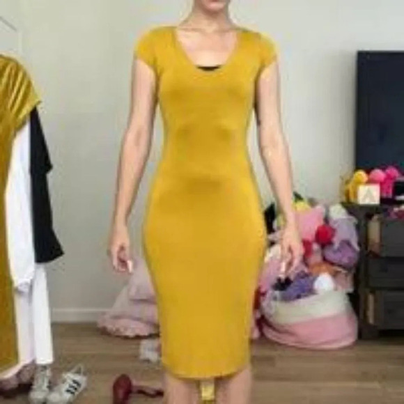 See you Monday Los Angeles Bodycon‎ Cap Sleeve Yellow Midi Dress - Picture 1 of 3